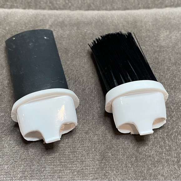 World’s Smallest Vacuum. - Picture 7 of 7